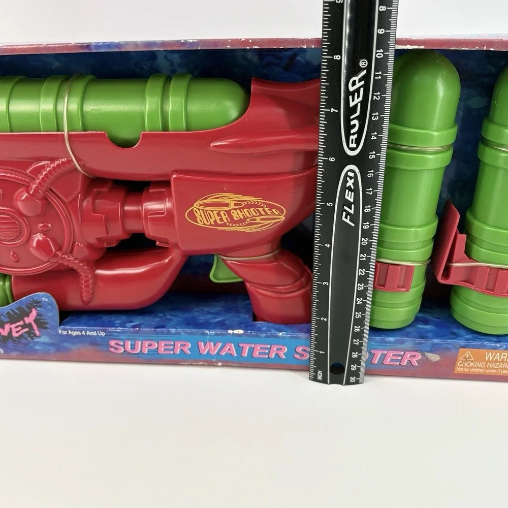 Rare New In Box Soak N' Wet Super Shooters Super Water Shooter Agglo Made n 2010